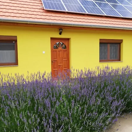 Levendula Apartman / Vendeghaz 아파트 *