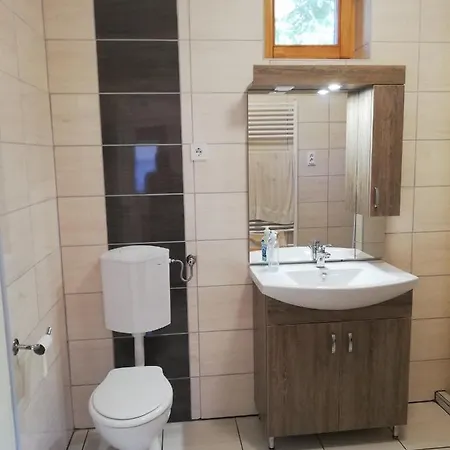 아파트 Levendula Apartman / Vendeghaz *