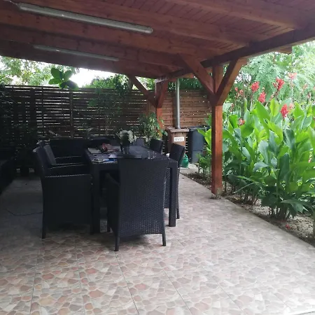 Levendula Apartman / Vendeghaz Tiszafüred